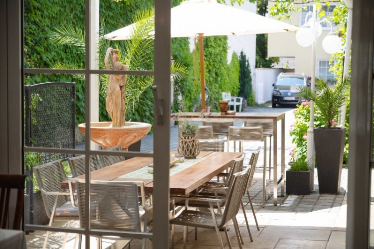 Winzerhotel Gumpoldskirchen, Gumpoldskirchen – Terrasse & Garten