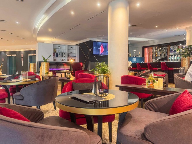 Plaza Premium Wien, Wien – Bar & Lounge